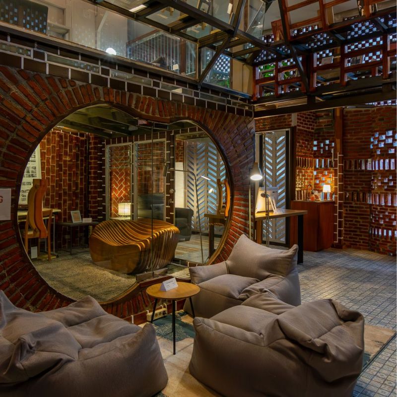 Erly & Caca | Guha Boboto – a Good Place to&nbsp;Study